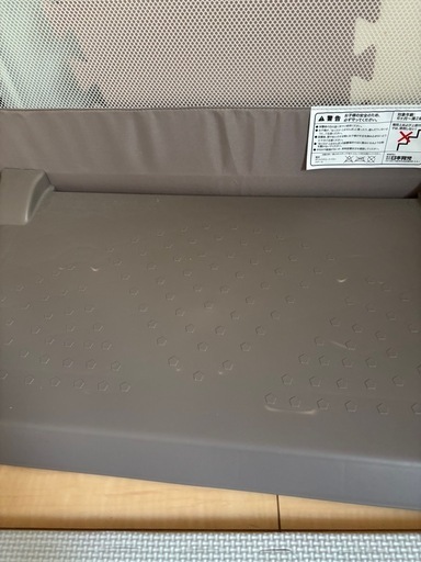 nihonikuji（日本育児） おくだけ とおせんぼ M ベビーゲート ベビー おくだけとおせんぼ　M   グレージュ ベビーフェンス ベビーゲート 日本育児