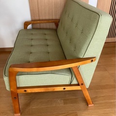 天然木フレームのコンパクトソファ ルッキ2KD グリーンの画像