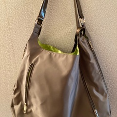 中古品（1年利用、ほぼ新品、混在）差し上げます。の画像