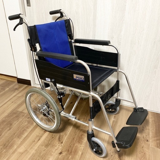 MIKI 介助用 車椅子 BAL-2 ノーパンク 軽量 コンパクト
