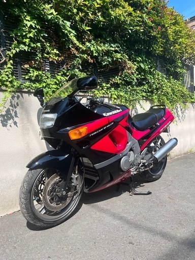 カワサキ ZZR600 車検丸二年付!レア車両 100馬力 エンジン好調 エンジン始動動画有り ( zzr400 zzr250 zzr1100 ニンジャ400 )