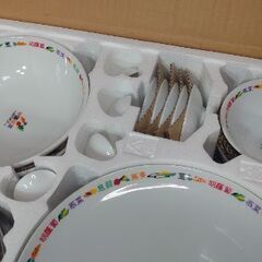 【✨新品未使用✨】中華32ピースホームセット  ◑参考サイズ 大皿直径２７センチ✨の画像