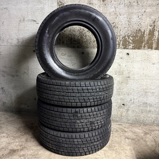A-40 タイヤ 中古 
GOOD YEAR ICE NAVI SUV 225/70R16