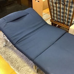 【リサイクルサービス八光】幅200㎝　リクライニング３人掛け　ソファベッド / 折りたたみ式の画像