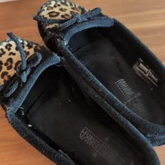 MINNETONKA　モカシン　の画像
