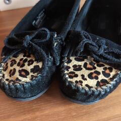 MINNETONKA　モカシン　の画像