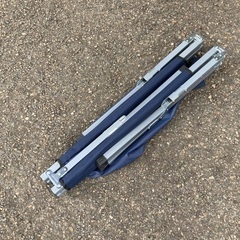持ち運びキャンプ用折り畳みベンチの画像