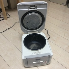 2012年製 タイガーマイコン炊飯ジャー「JAJ-A550」3合炊きの画像