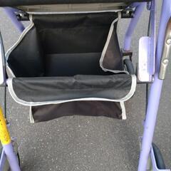 【配達可能‼️断捨離中‼️激安‼️】　シルバーカー　パピナース　らくらくウォーカー　安定した歩行にの画像