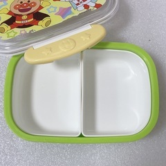 中古　アンパンマン　お弁当箱　の画像