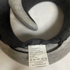 OSTRICH PILLOW　ネックピローの画像