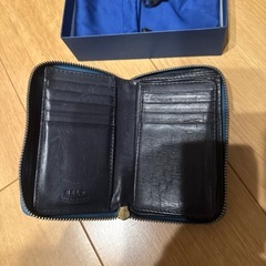 NELD二つ折り財布の画像