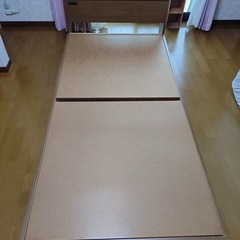 シングルベッドフレームのみの画像
