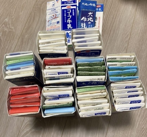 からくり安兵衛　牛乳パック型　新品未使用 牛乳パック型 BOXの通販 by 🐧's shop｜ラクマ