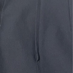 スーツの黒スカートの画像