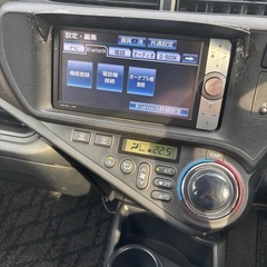 トヨタ  アクア  平成25年式  74,000kmの画像