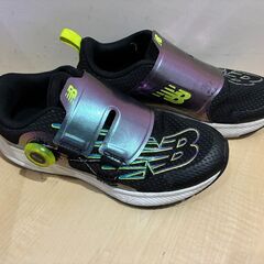 New Balance FuelCore Reveal v3 BOA Wide 23.0cmの画像
