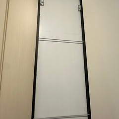 【IKEA】壁掛けミラー 鏡　黒　引き取り希望の画像