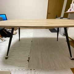 ダイニングテーブル　4人用の画像