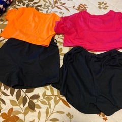 130センチ　セットアップ　2点セット　SHEINの画像