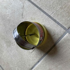 マルチ 黒/シルバー 各1本とマルチ穴あけカッターをセットでお譲りしますの画像