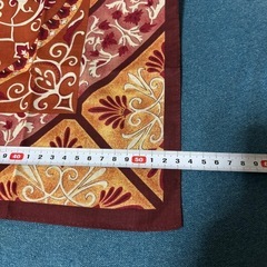 【新品未使用】大判スカーフ 約53cmの画像