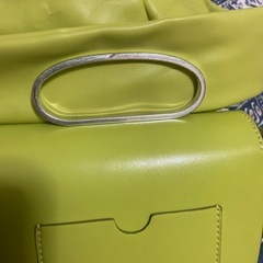 CHARLES & KEITH ミニバッグの画像
