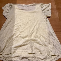 授乳孔付き半袖シャツの画像