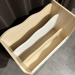 【美品✨】キッズ本棚 おもちゃ収納付きの画像