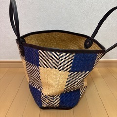 大きめカゴバッグの画像