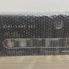 【新品未開封】米鶴（よねつる）利き酒セット／日本酒飲み比べ5種＋ミニ猪口＋木製トレー付きの画像