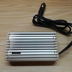 【故障品？？？】DC-AC コンバーター // 入力 DC14.4V /28.8V ---出力 AC100V 55Hz Max 50W // 直せる方!!の画像
