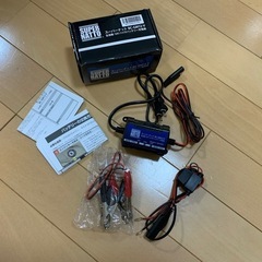 【美品】バッテリー 充電器 トリクル充電の画像