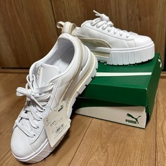 新品厚底スニーカーの画像