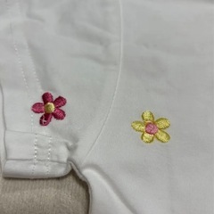 花柄刺繍　半袖　ロンパース の画像