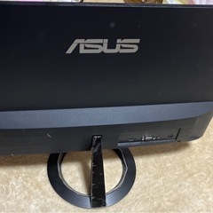 ASUS モニター 画面損傷あり 付属品付きの画像