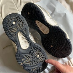 adidasアディダス　adizero 22.5 室内用シューズ　バドミントンの画像