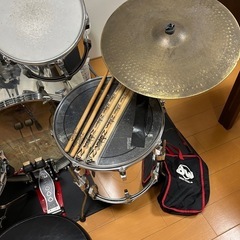 TAMAドラムセットの画像