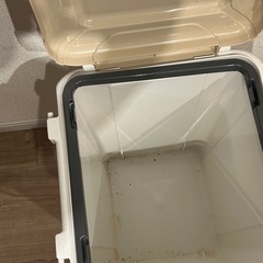 ゴミ箱の画像