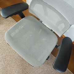 【美品】COFO Chair Premium FCC-XW グレー コフォ チェア プレミアム ゲーミングチェア ジャケットハンガーの画像