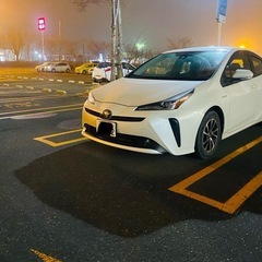トヨタ　プリウス　ＺＶＷ５５　4WD 車検7年11月の画像