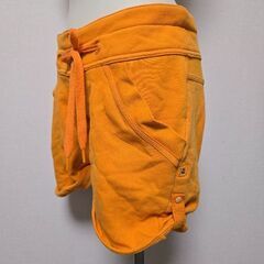 adidas アディダス ショートパンツ オレンジ XS ボトムス レディースの画像