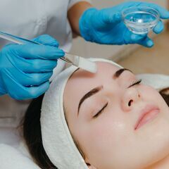 【急募／オープニング募集】フェイシャルエステスタッフ募集🌿未経験OK✨韓国トレンド×自由シフトのサロン！の画像