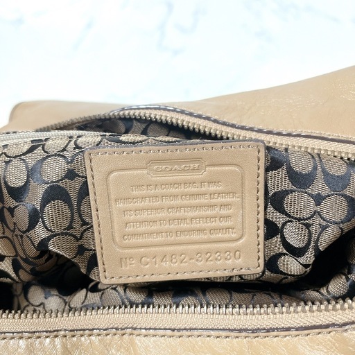 美品★ COACH コーチ　レザー　2way ショルダーバッグ大容量！