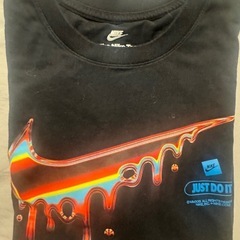 NIKE Tシャツの画像