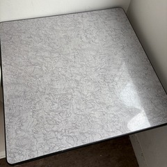 テーブルの画像