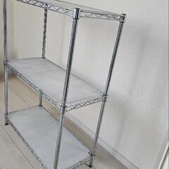 スチールラックの画像