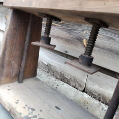 昔の木製プレス機　幅約52cm 高さ約45cm 奥行約21cmの画像