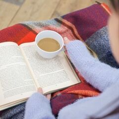 カフェで読書会してみたい。気軽にお越しください。