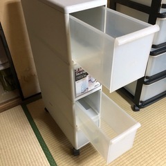 プラスチック引き出しの画像